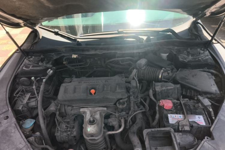 Used Honda Accord 2015 2.0L LX Comfort Edition Engine Bay