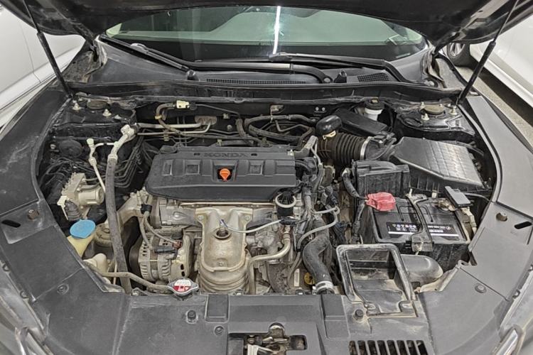 Used Honda Accord 2015 2.0L LX Comfort Edition Engine Bay