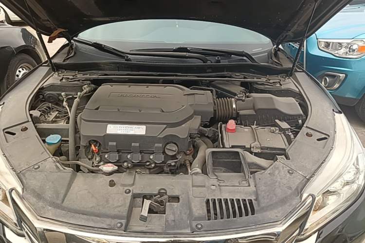 Used Honda Accord 2015 3.0L VTI Prestige Edition Engine Bay