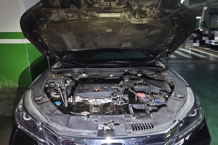 Used Honda Accord 2015 2.0L LX Comfort Edition Engine Bay