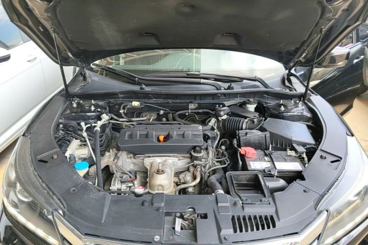 Used Honda Accord 2015 2.0L LX Comfort Edition Engine Bay