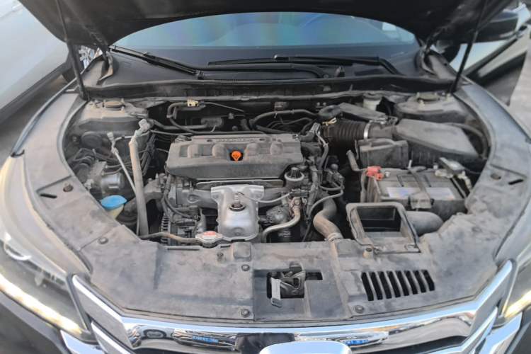 Used Honda Accord 2015 2.0L LXS Elite Edition Engine Bay