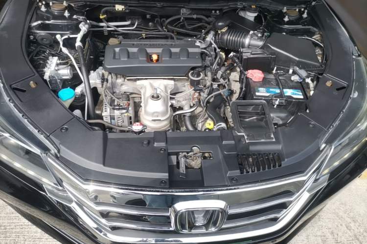 Used Honda Accord 2015 2.0L LXS Elite Edition Engine Bay
