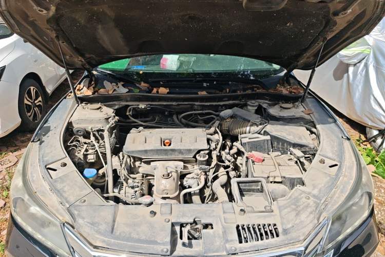 Used Honda Accord 2015 2.0L LX Comfort Edition Engine Bay