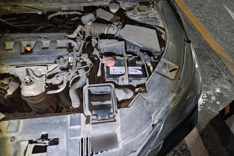 Used Honda Accord 2015 2.0L LX Comfort Edition Engine Bay Left
