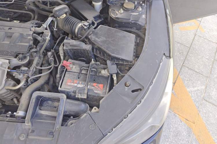 Used Honda Accord 2015 2.0L LXS Elite Edition Engine Bay Left