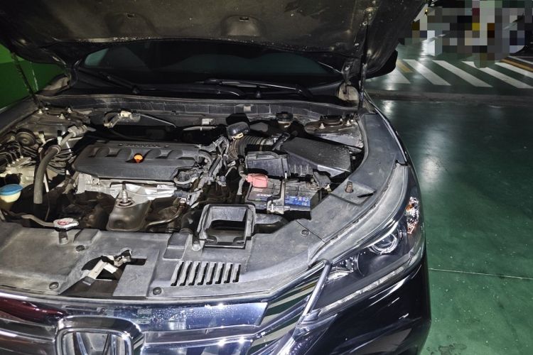 Used Honda Accord 2015 2.0L LX Comfort Edition Engine Bay Left