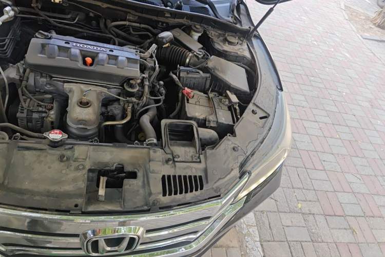 Used Honda Accord 2015 2.0L LX Comfort Edition Engine Bay Left
