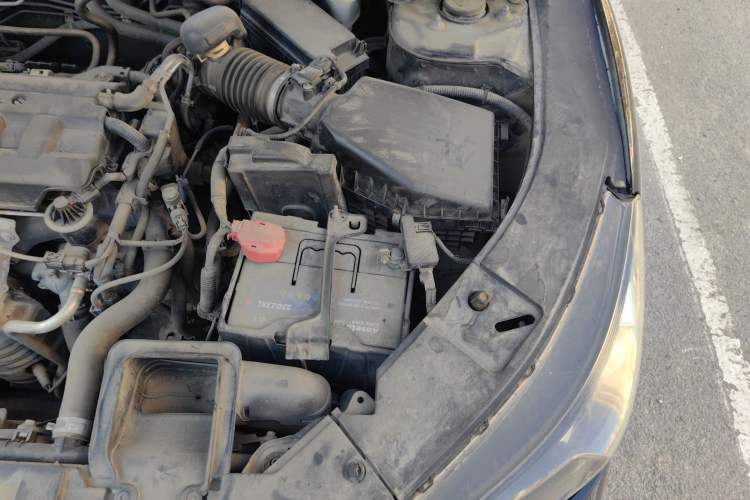 Used Honda Accord 2015 2.0L LX Comfort Edition Engine Bay Left