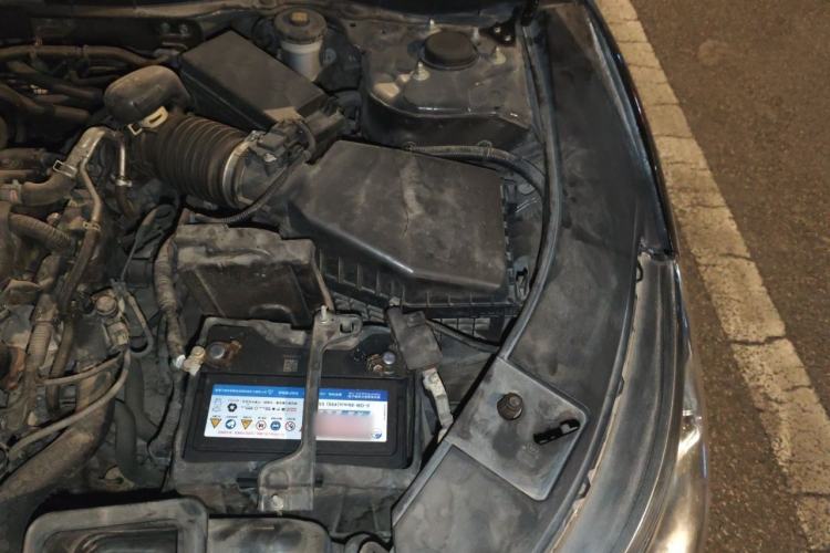Used Honda Accord 2015 2.0L LXS Elite Edition Engine Bay Left