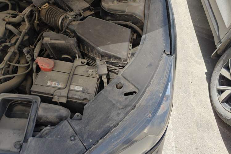 Used Honda Accord 2015 2.0L LXS Elite Edition Engine Bay Left