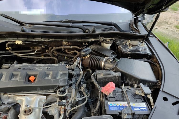 Used Honda Accord 2015 2.0L LX Comfort Edition Engine Bay Left