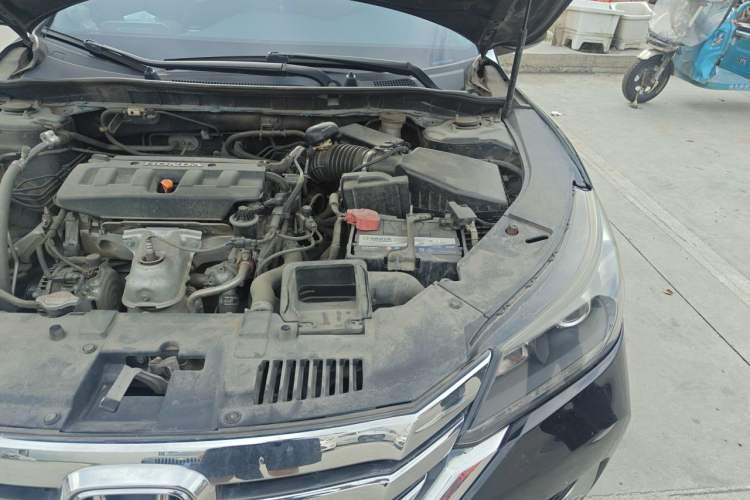 Used Honda Accord 2015 2.0L LX Comfort Edition Engine Bay Left