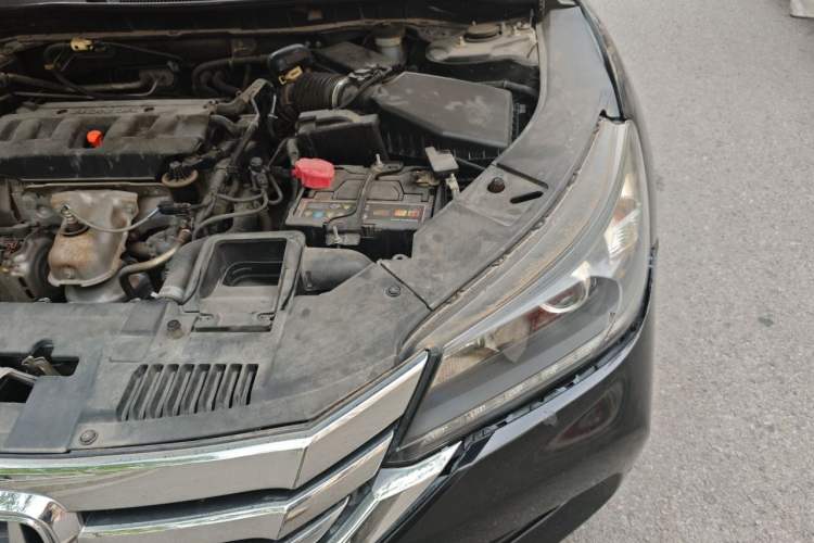 Used Honda Accord 2015 2.0L LX Comfort Edition Engine Bay Left