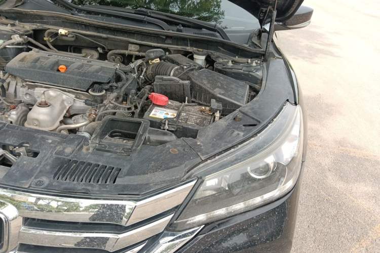 Used Honda Accord 2015 2.0L LX Comfort Edition Engine Bay Left