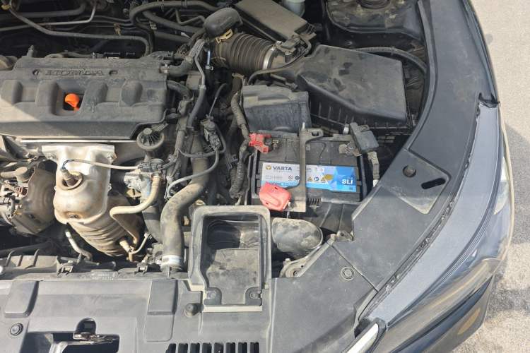 Used Honda Accord 2015 2.0L LXS Elite Edition Engine Bay Left