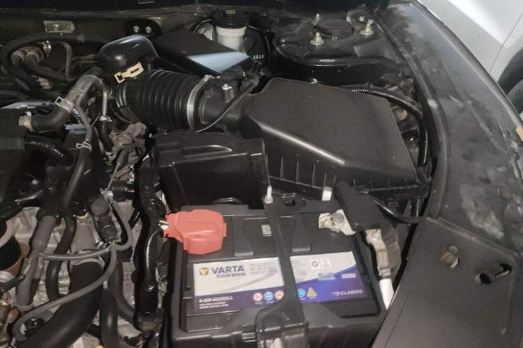 Used Honda Accord 2015 2.0L LX Comfort Edition Engine Bay Left