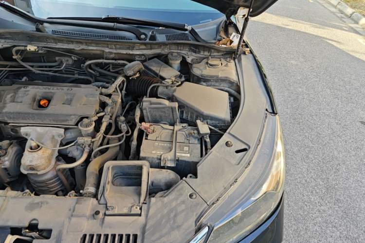 Used Honda Accord 2015 2.0L EX Luxury Edition Engine Bay Left