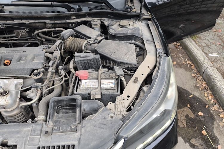 Used Honda Accord 2015 2.0L LXS Elite Edition Engine Bay Left