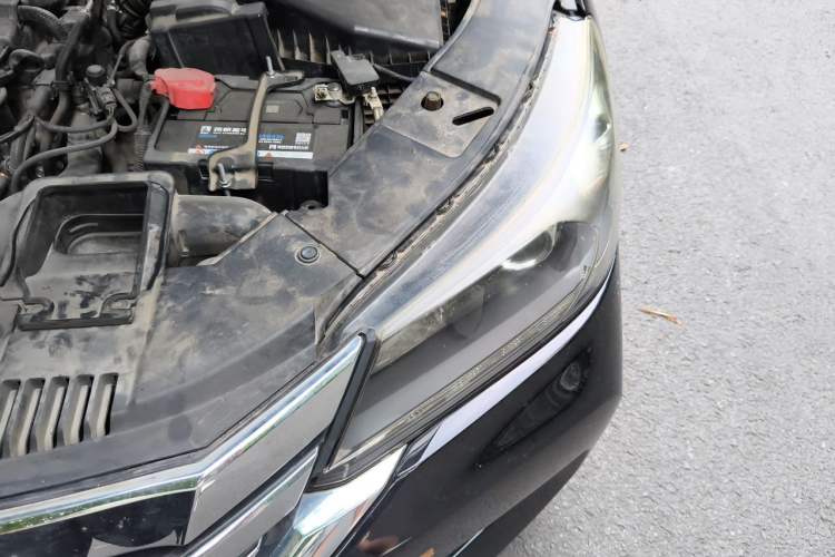 Used Honda Accord 2015 2.0L LX Comfort Edition Engine Bay Left