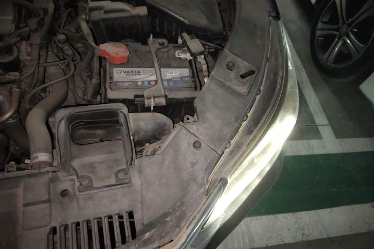 Used Honda Accord 2015 2.0L LXS Elite Edition Engine Bay Left
