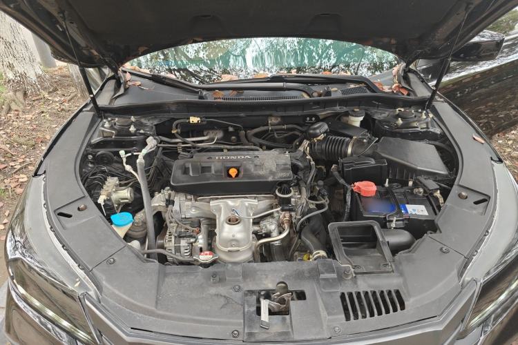 Used Honda Accord 2015 2.0L LX Comfort Edition Engine Bay