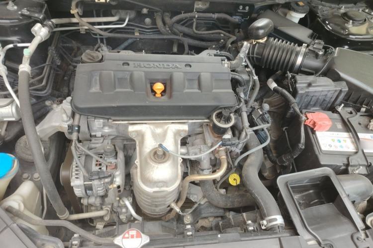 Used Honda Accord 2015 2.0L LX Comfort Edition Engine Bay