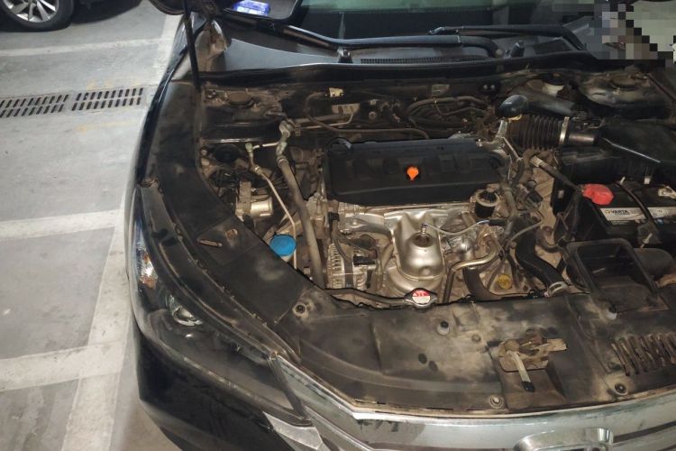 Used Honda Accord 2015 2.0L LX Comfort Edition Engine Bay Right