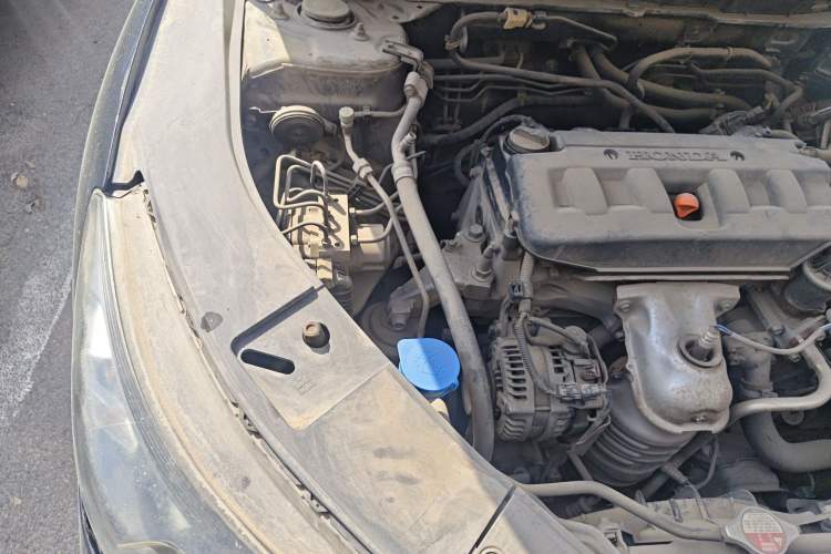 Used Honda Accord 2015 2.0L LX Comfort Edition Engine Bay Right