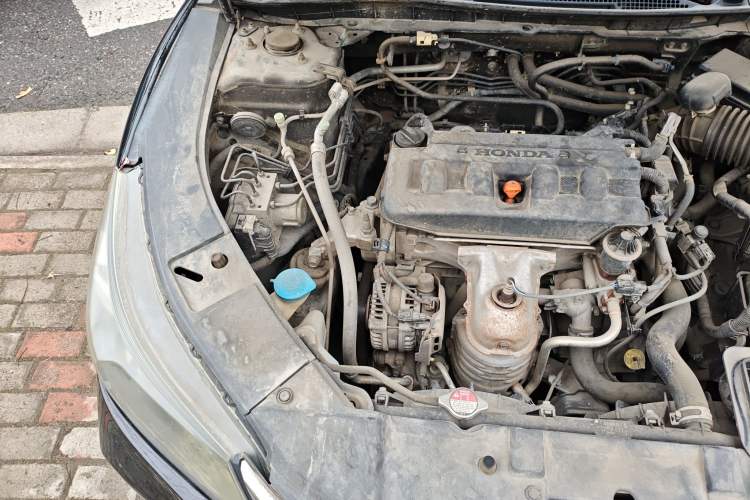 Used Honda Accord 2015 2.0L LX Comfort Edition Engine Bay Right