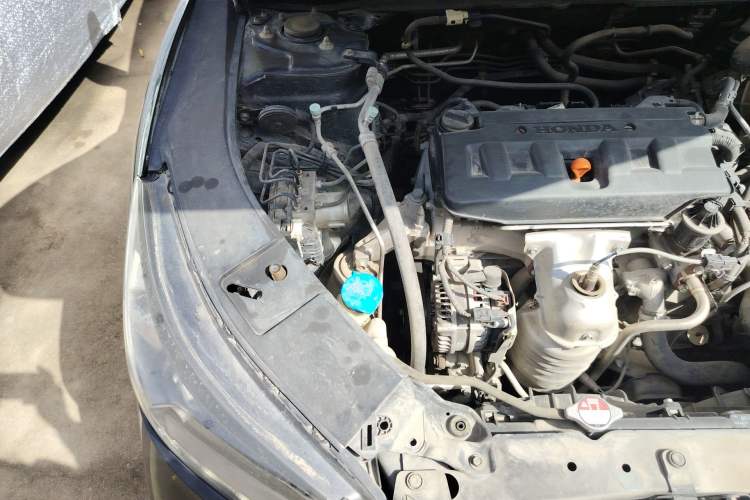 Used Honda Accord 2015 2.0L LX Comfort Edition Engine Bay Right