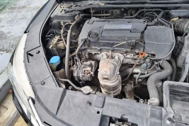 Used Honda Accord 2015 2.4L EX Luxury Edition Engine Bay Right