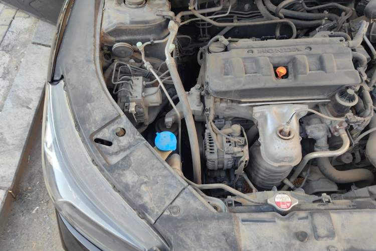 Used Honda Accord 2015 2.0L LX Comfort Edition Engine Bay Right