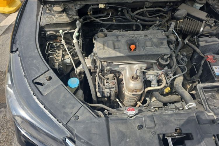 Used Honda Accord 2015 2.0L LXS Elite Edition Engine Bay Right