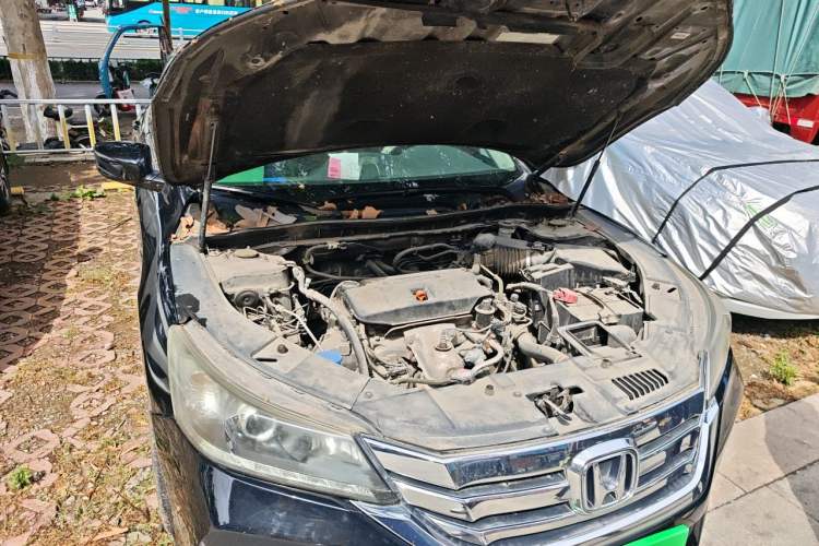Used Honda Accord 2015 2.0L LX Comfort Edition Engine Bay Right