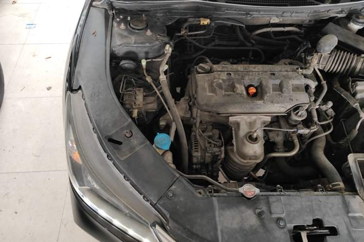 Used Honda Accord 2015 2.0L EX Luxury Edition Engine Bay Right