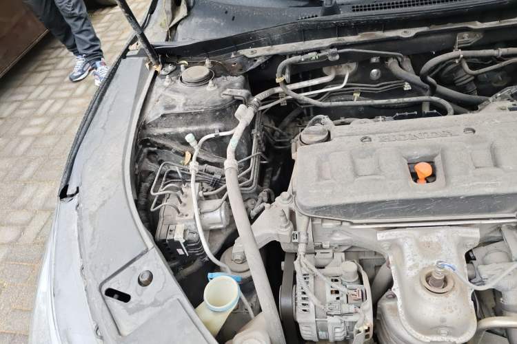 Used Honda Accord 2015 2.0L LX Comfort Edition Engine Bay Right