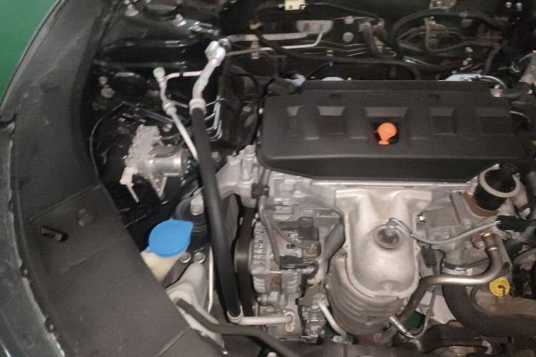 Used Honda Accord 2015 2.0L LX Comfort Edition Engine Bay Right