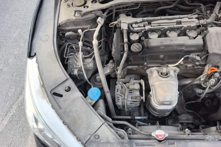 Used Honda Accord 2015 2.4L EX Luxury Edition Engine Bay Right