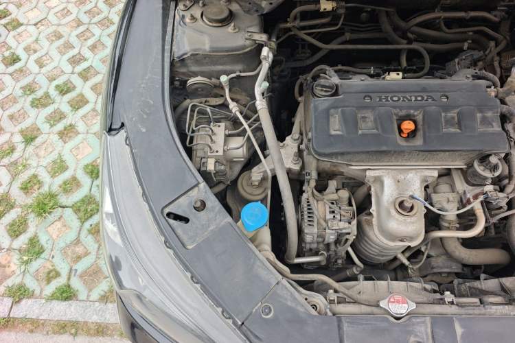 Used Honda Accord 2015 2.0L LXS Elite Edition Engine Bay Right