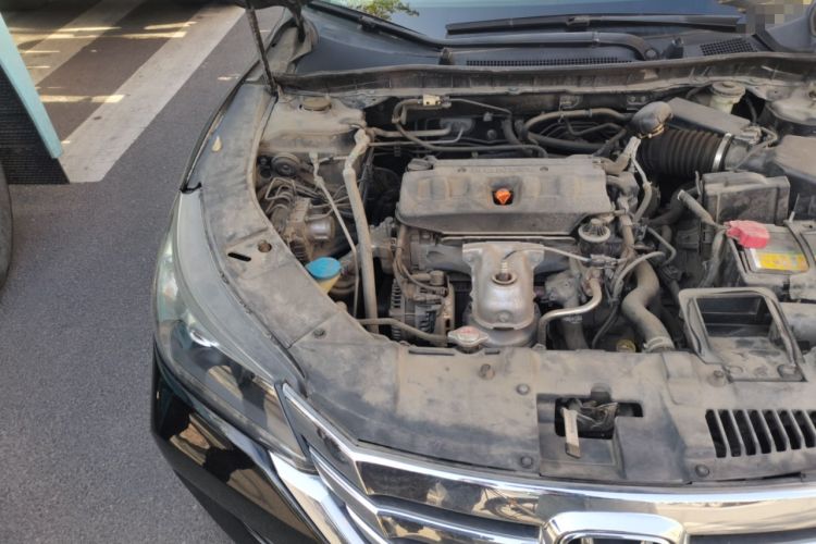 Used Honda Accord 2015 2.0L LXS Elite Edition Engine Bay Right