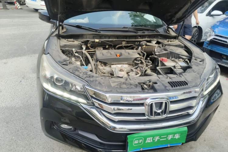 Used Honda Accord 2015 2.0L LX Comfort Edition Engine Bay Right