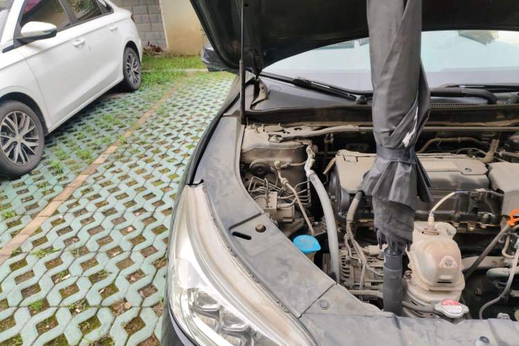 Used Honda Accord 2015 2.4L EX Luxury Edition Engine Bay Right