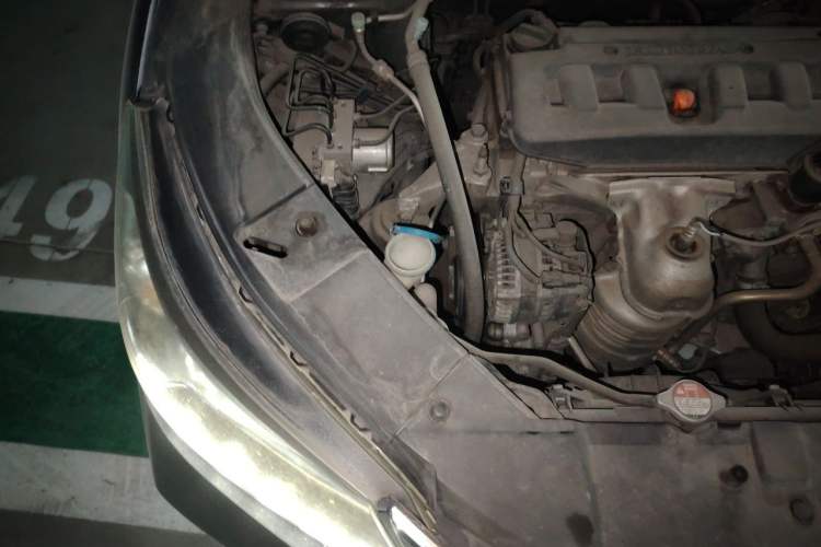 Used Honda Accord 2015 2.0L LXS Elite Edition Engine Bay Right