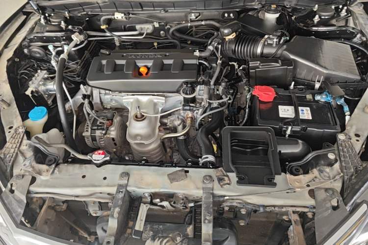 Used Honda Accord 2015 2.0L LXS Elite Edition Engine Bay