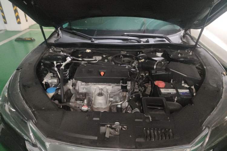 Used Honda Accord 2015 2.0L LX Comfort Edition Engine Bay