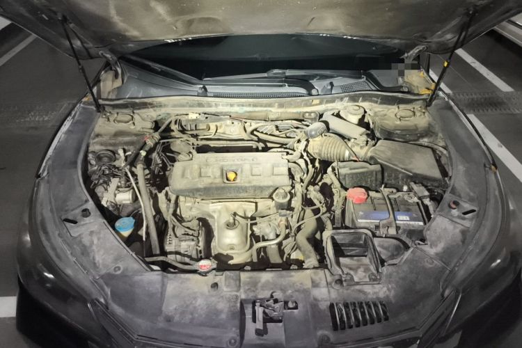 Used Honda Accord 2015 2.0L LX Comfort Edition Engine Bay