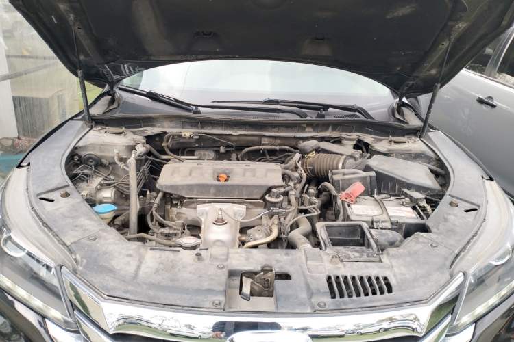 Used Honda Accord 2015 2.0L LX Comfort Edition Engine Bay