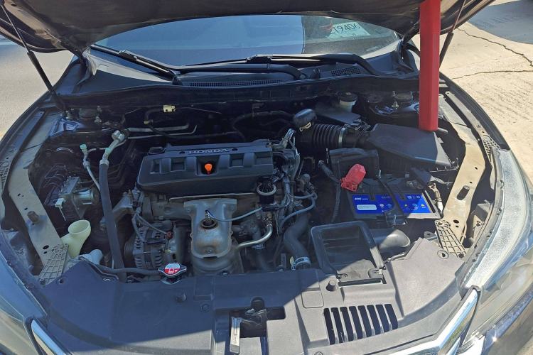Used Honda Accord 2015 2.0L LX Comfort Edition Engine Bay