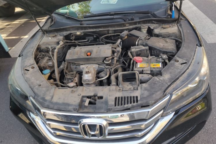 Used Honda Accord 2015 2.0L LXS Elite Edition Engine Bay